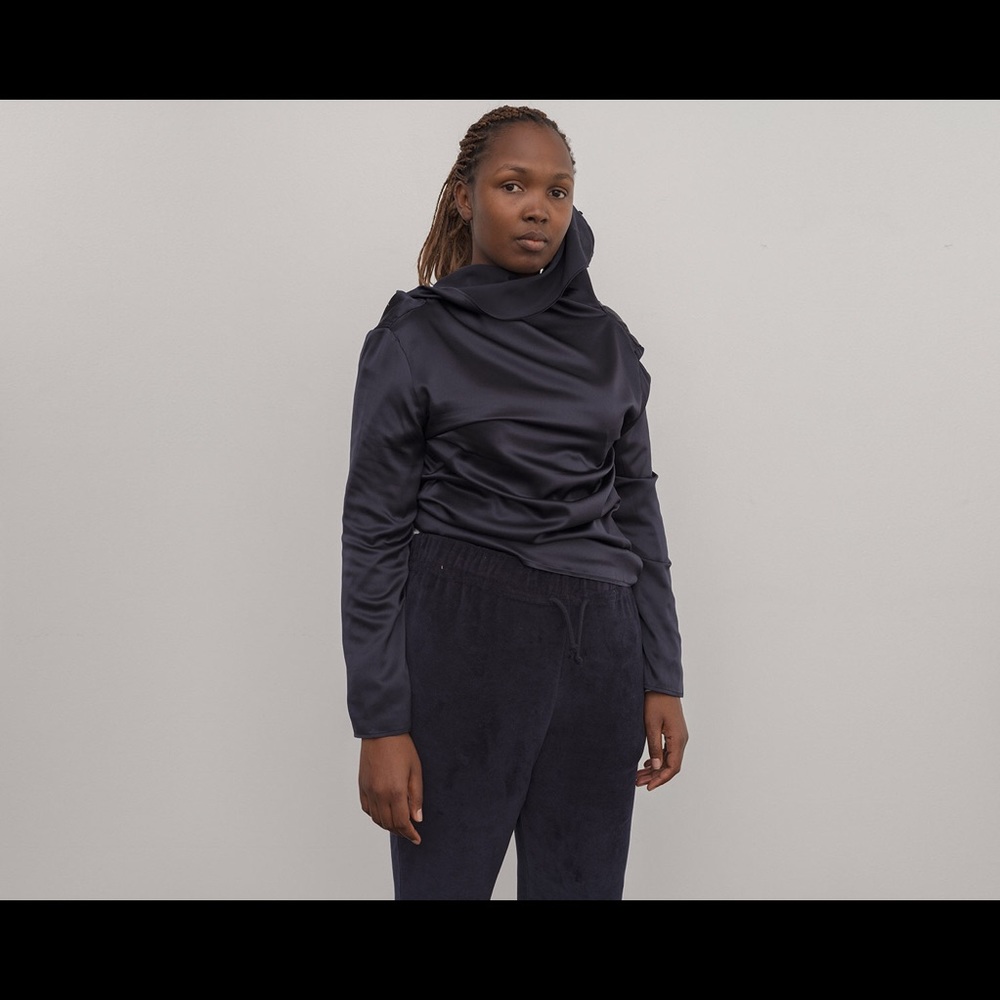 Baserange Dydine navy silk top and pants